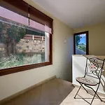 Art *
