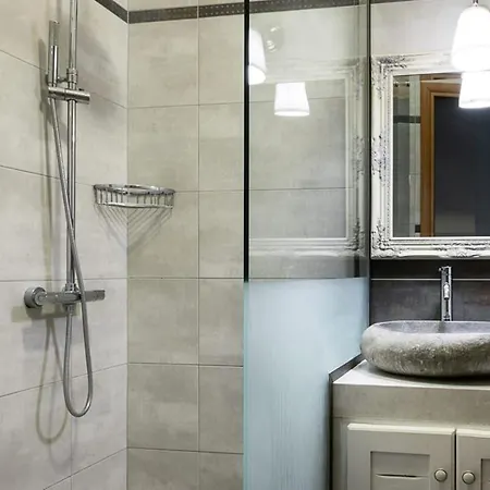 Villa Stone Art Villa Hot Tub & Kastro Foutia