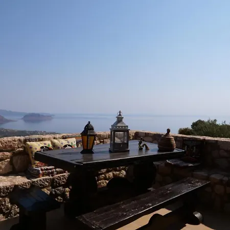 Stone Art Villa Hot Tub & Kastro Villa