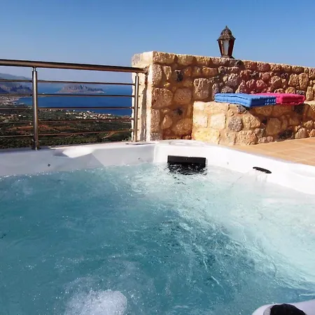 Stone Art Villa Hot Tub & Kastro Villa Foutia